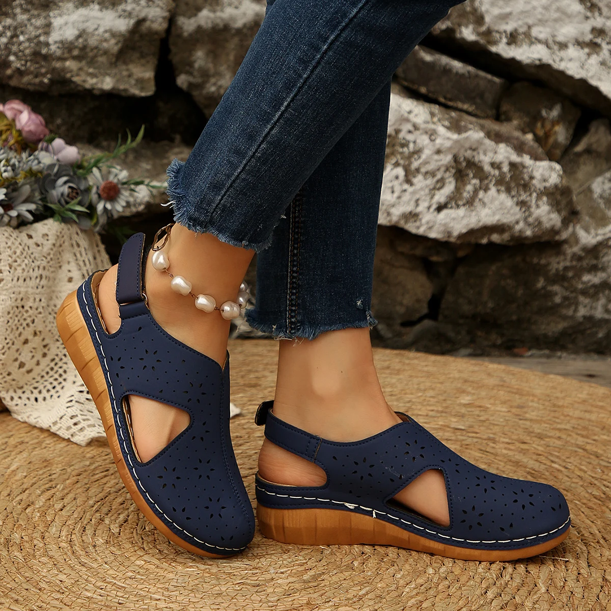 New Fashion Designer Summer Women Sandals Relaxation Fashion Hollow Out Comfort Ventilate Handiness Sandbeach Sandal