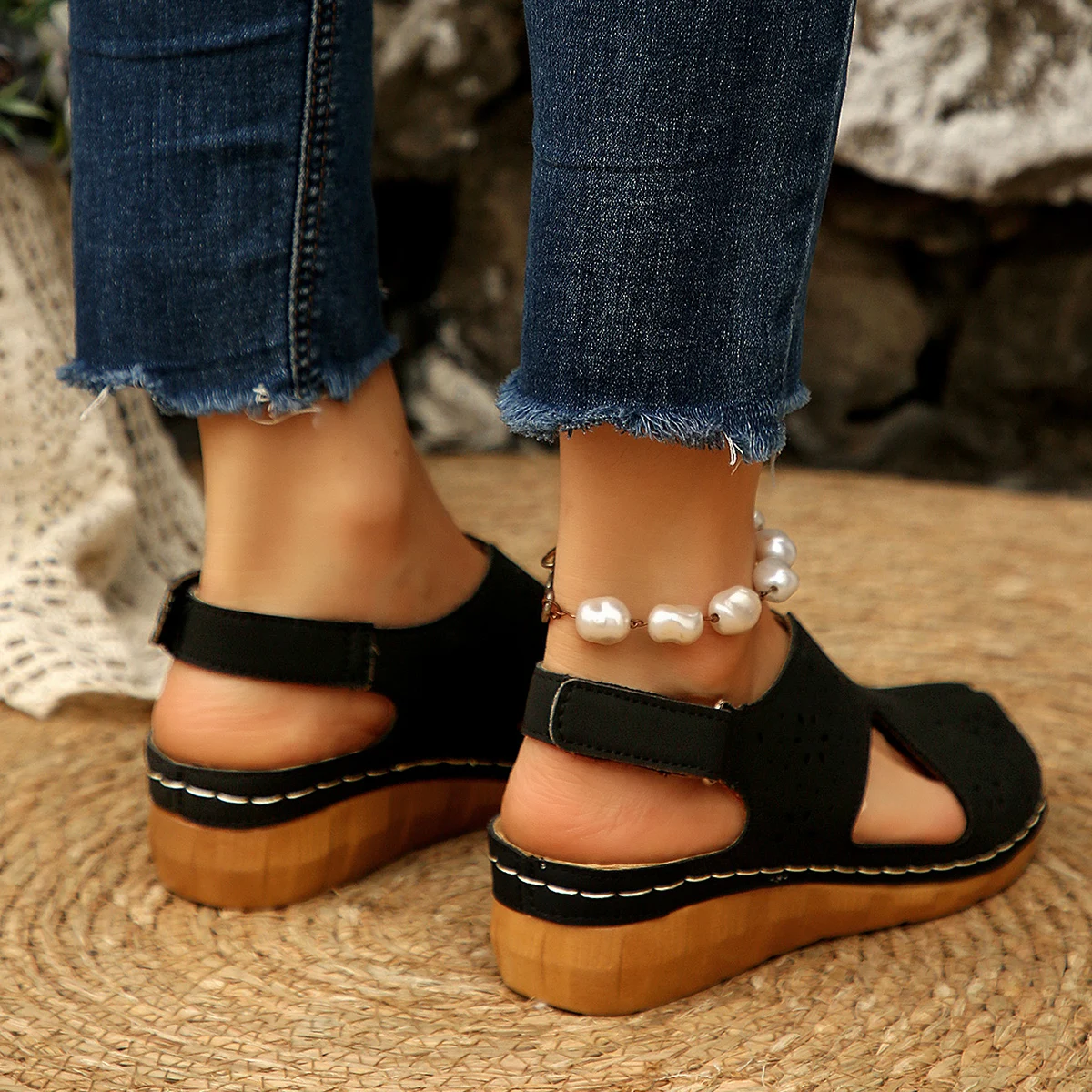 New Fashion Designer Summer Women Sandals Relaxation Fashion Hollow Out Comfort Ventilate Handiness Sandbeach Sandal