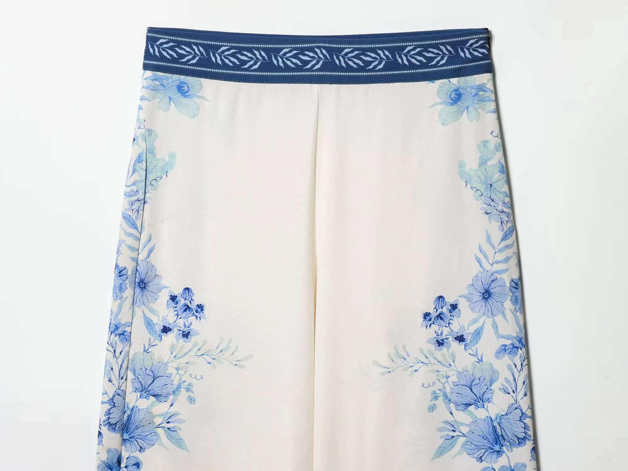 Women's 2026 new spring outfit with European and American style fashionable and simple printed Lyocell shirt and pants set