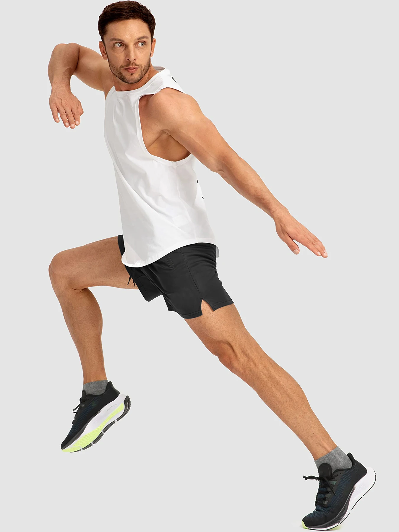 Men's Running Shorts with Zippered Pockets, Quick-Dry, Suitable for Gym Workouts, 5-Inch Men's Shorts