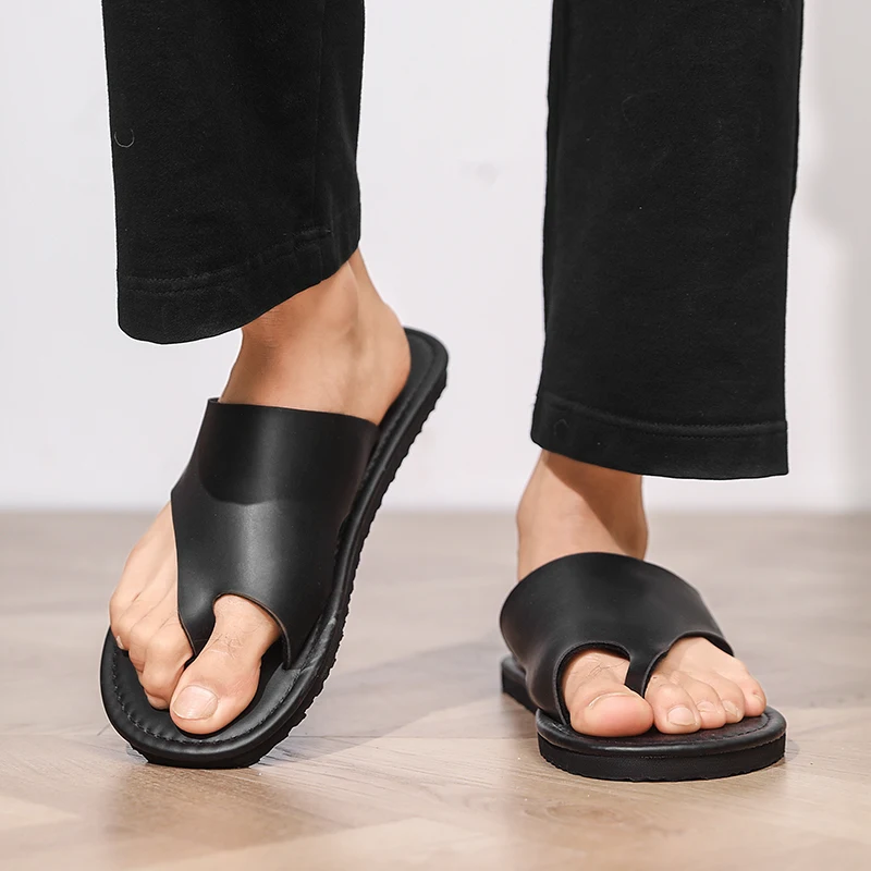 High Quality Mens Slippers Fashion Flip Flops Leather Breathable Sandals Non-slip Casual Footwear Lightweight Clogs Roman Flats