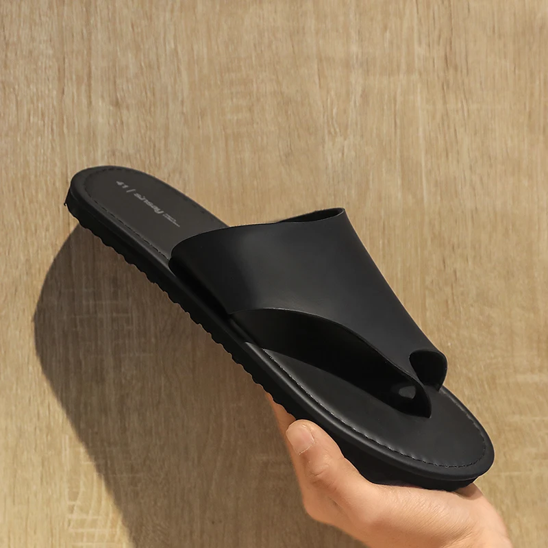 High Quality Mens Slippers Fashion Flip Flops Leather Breathable Sandals Non-slip Casual Footwear Lightweight Clogs Roman Flats