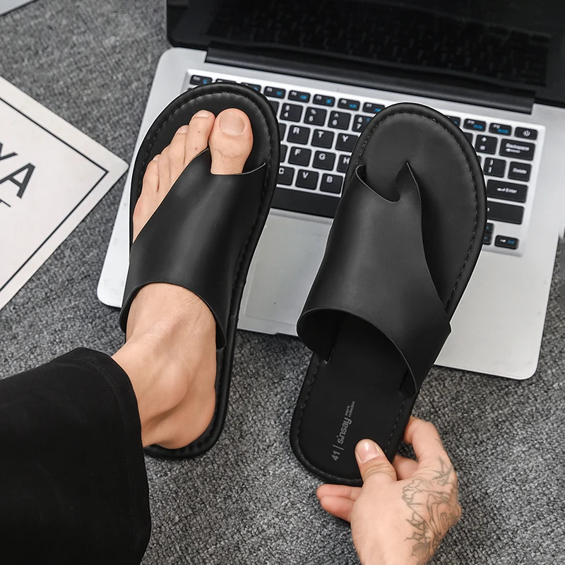 High Quality Mens Slippers Fashion Flip Flops Leather Breathable Sandals Non-slip Casual Footwear Lightweight Clogs Roman Flats