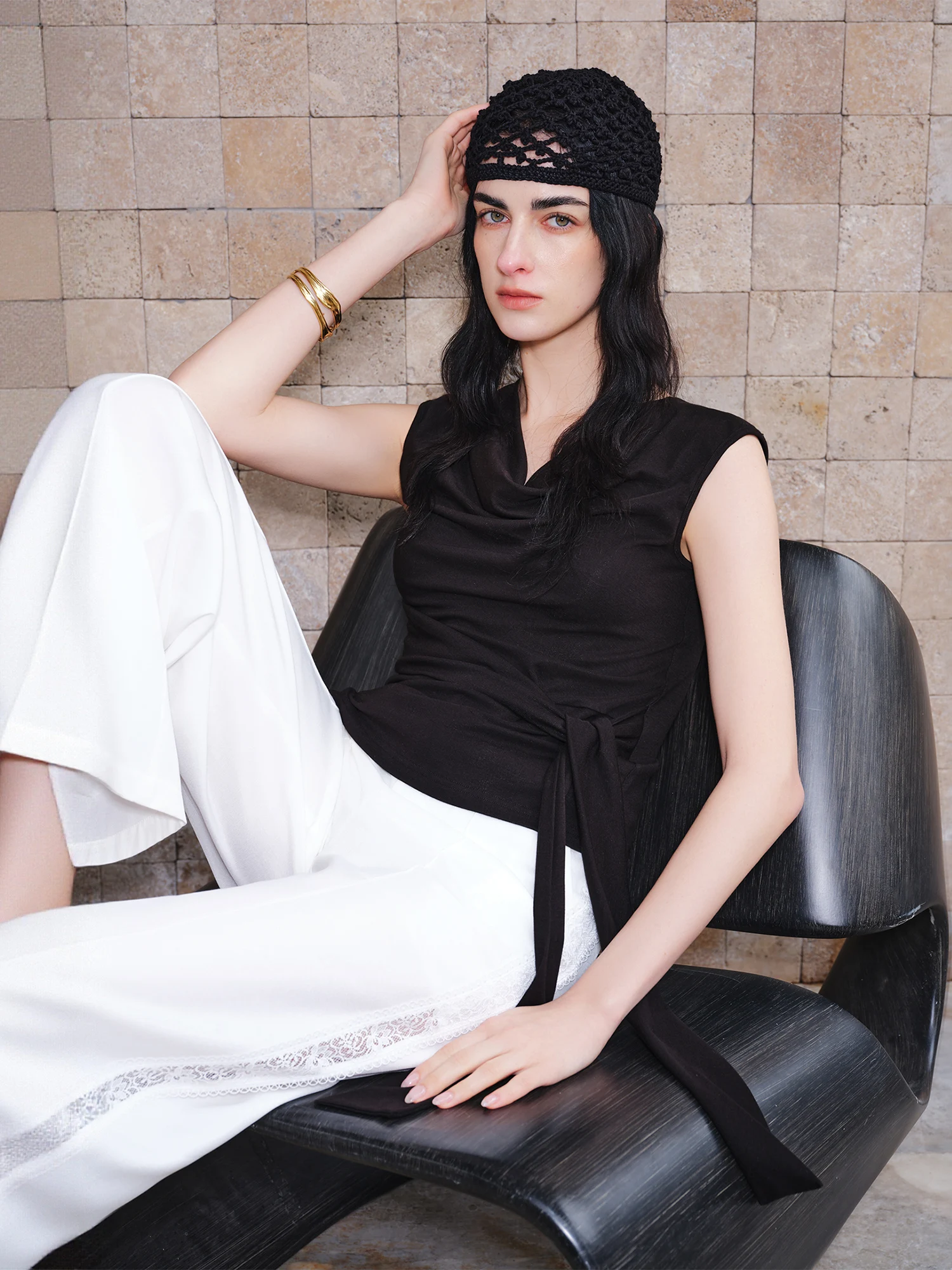 ZIQIAO 2026 Summer Women's Draped Neck Sleeveless Knit Top - Elegant Textured Design Casual Blouse for Daily and Summer Wear