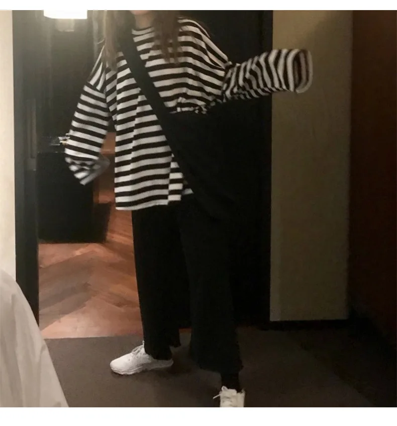 2026 New Arrival Stylish Fashionable Black-and-White Striped Back-to-School Oversized Crew Neck Long-Sleeve T-Shirt