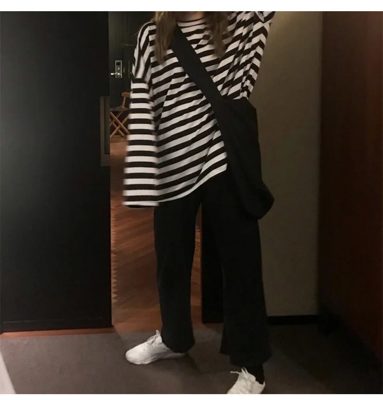 2026 New Arrival Stylish Fashionable Black-and-White Striped Back-to-School Oversized Crew Neck Long-Sleeve T-Shirt