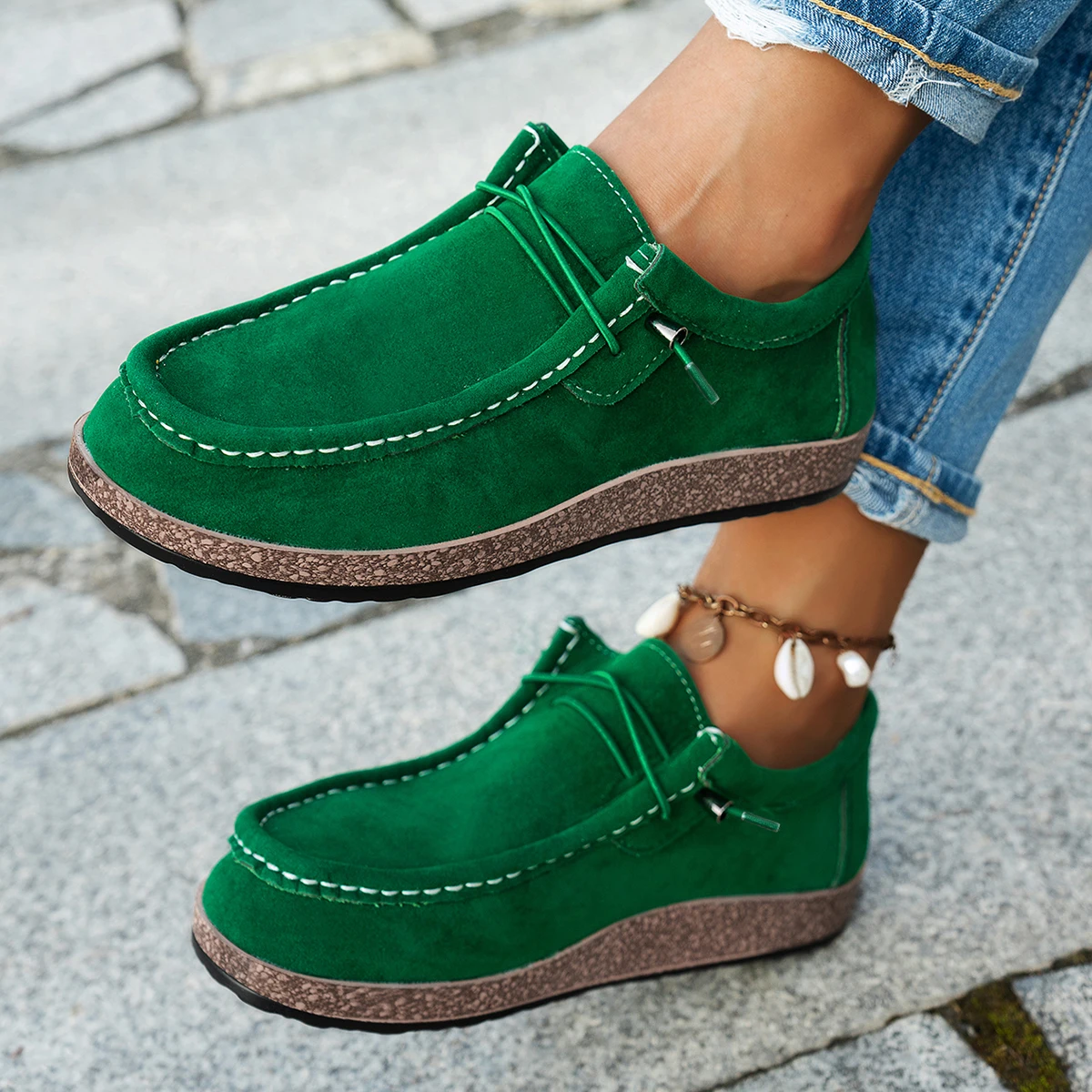 Spring and Autumn Fashion New Retro Low Top Women's Flat Top Single Shoes Ethnic Style Colorful Graffiti Canvas Women's Shoes