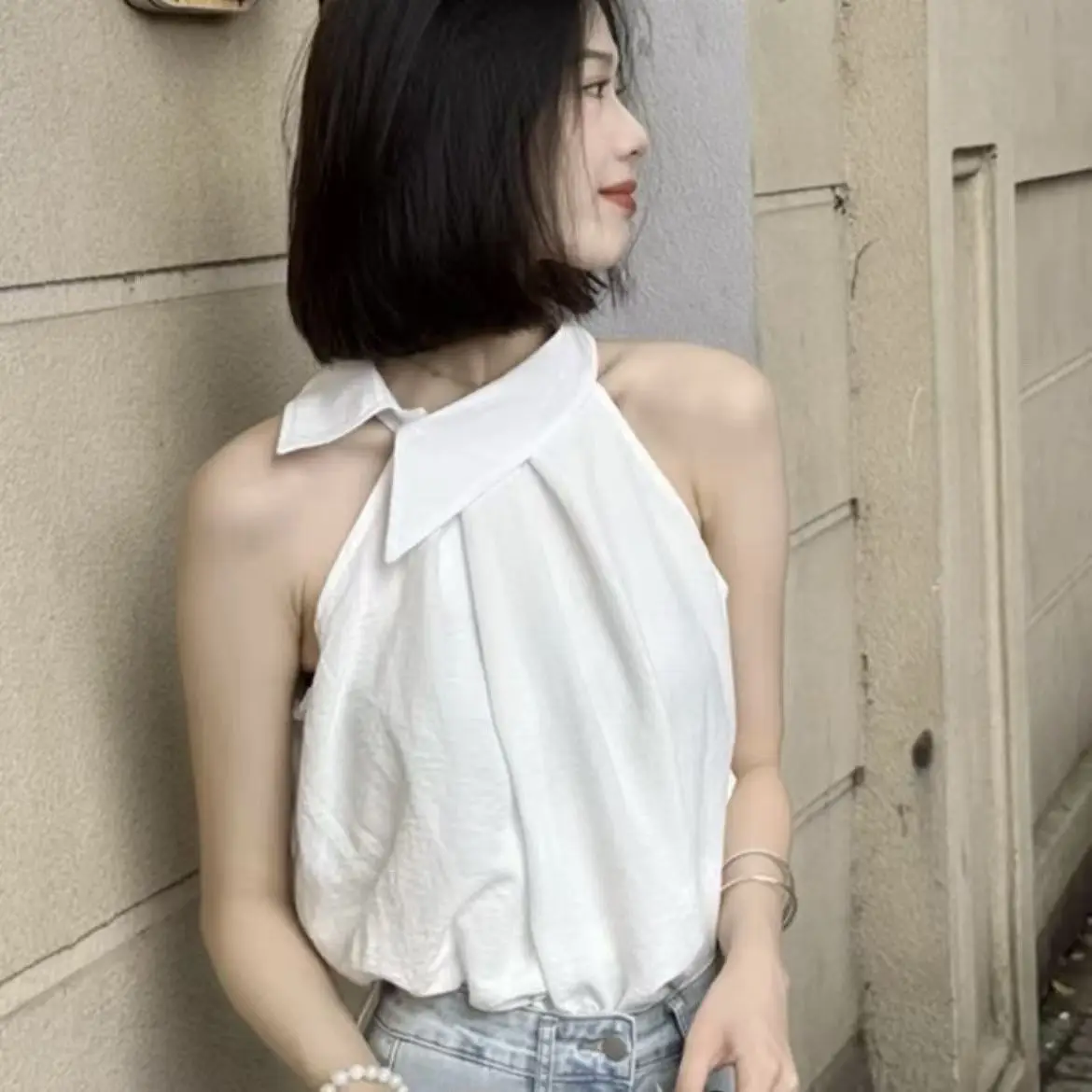 Elegant Halter Sleeveless Summer Top Women Casual Off shoulder T shirt Daily Outdoor Korean Chic Cropped Tank Top Solid color