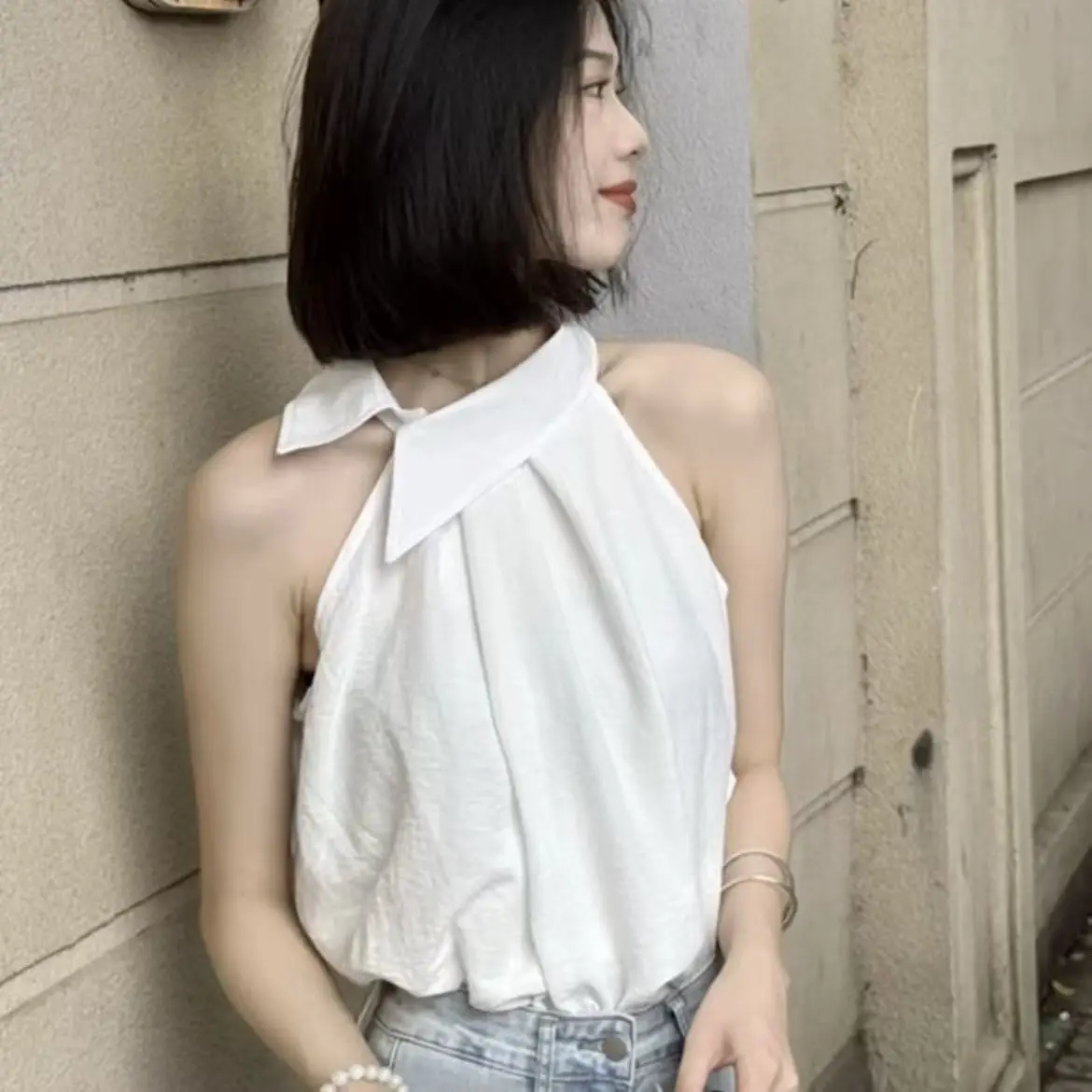 Elegant Halter Sleeveless Summer Top Women Casual Off shoulder T shirt Daily Outdoor Korean Chic Cropped Tank Top Solid color