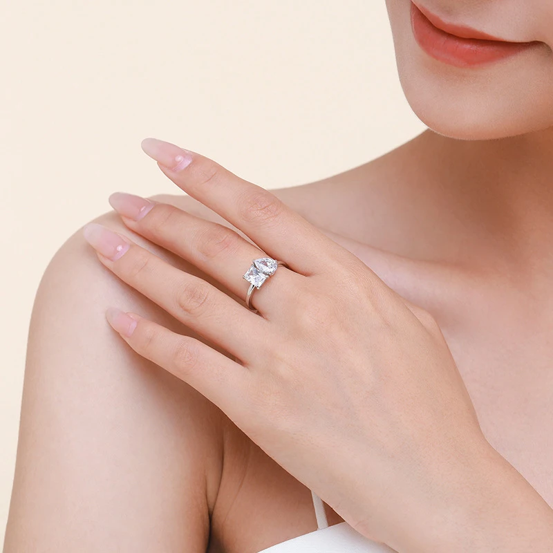 925 Sterling Silver 2-Carat Moissanite Double Stone Ring, Wedding Ring, Eternal, Personalized, Elegant, Mature, and Casual