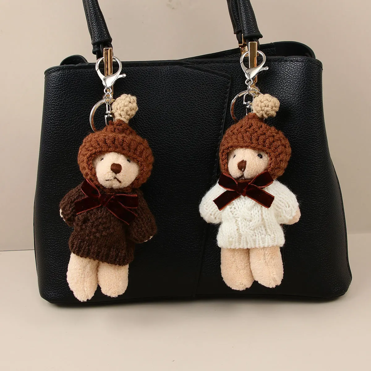 Fashion Wool Crochet Hat Bear Pendant Keychain Cute Bow Tie White Chocolate Brown Sweater Bear Doll Key Chain Car Key Bag Decora