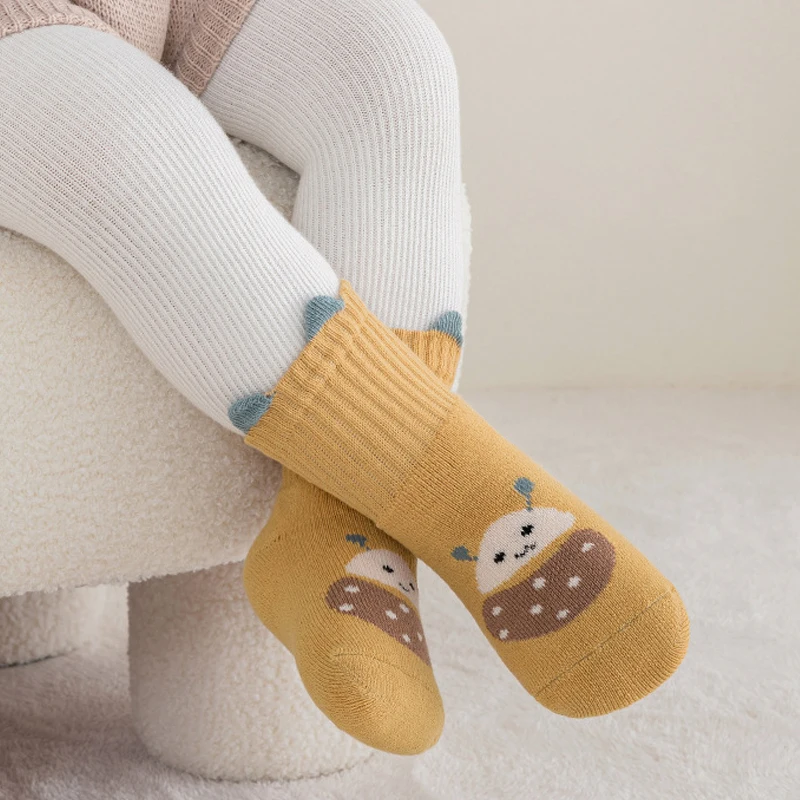 5 Pairs Striped Anti-Slip Baby Floor Socks, Children's Cartoon Animal Mid-Calf Socks, Suitable for All Seasons to Wear