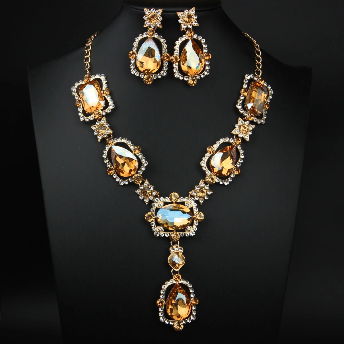 Fashionable full-diamond gemstone retro large glass crystal necklace and earrings set - women's personalized accessories