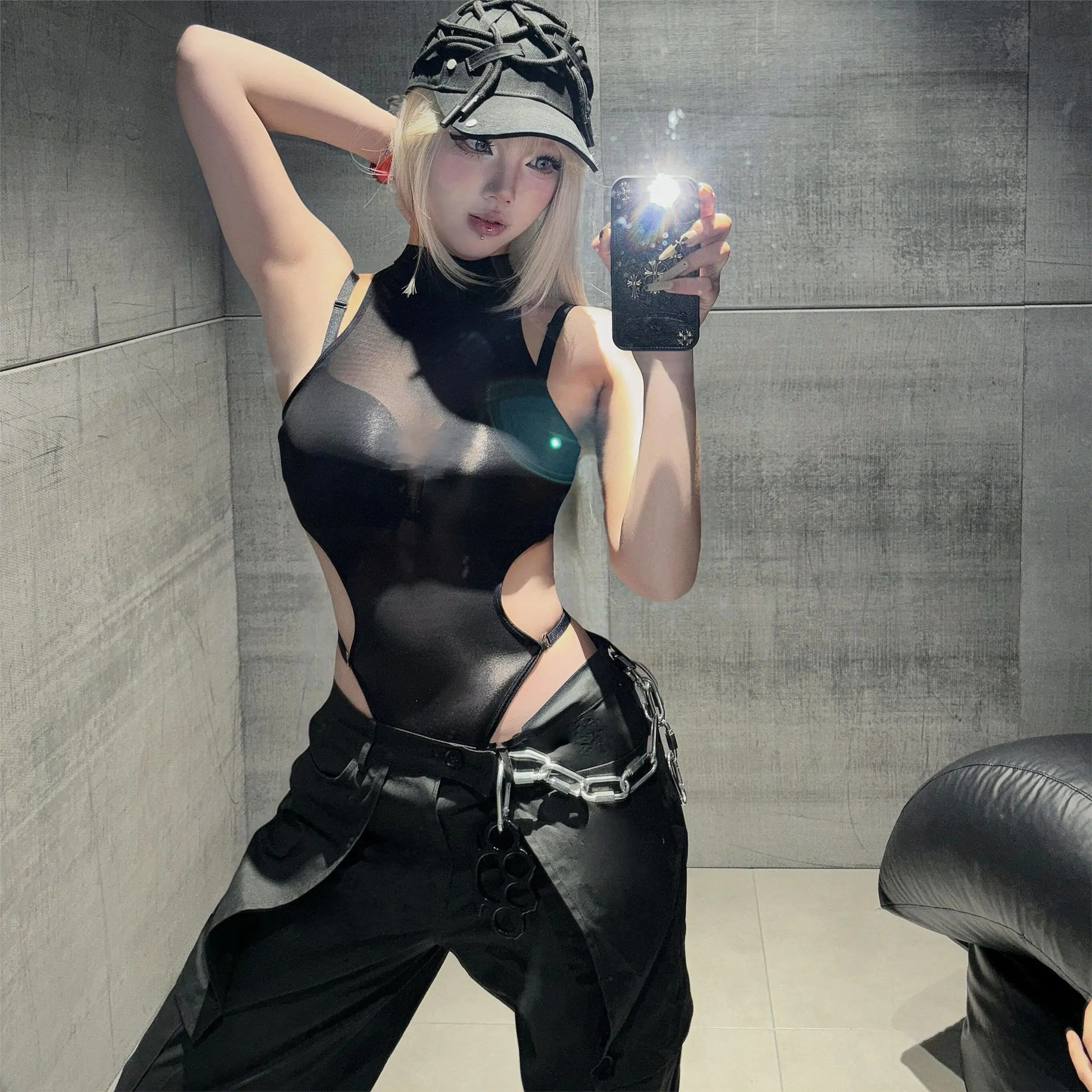 2026 Summer Fashion New Spicy Girl Tight Hollow Design Jumpsuit Slim Fit Hanging Neck Exposed Back Sexy Base Outfit