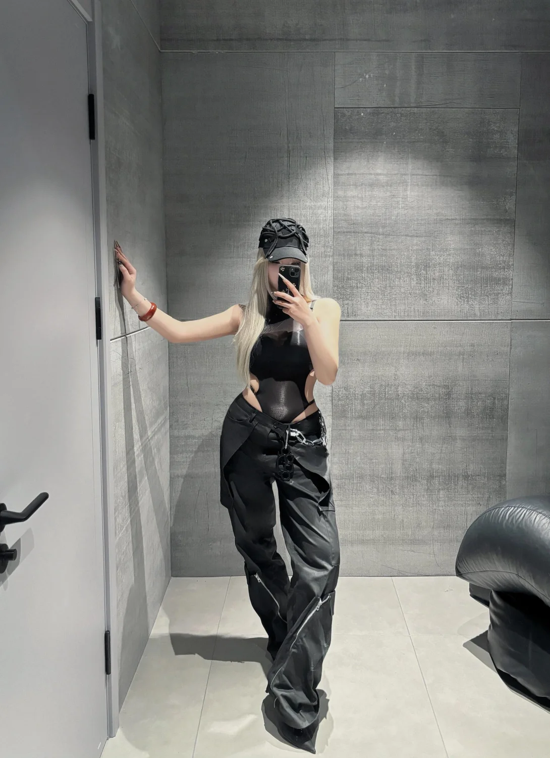 2026 Summer Fashion New Spicy Girl Tight Hollow Design Jumpsuit Slim Fit Hanging Neck Exposed Back Sexy Base Outfit