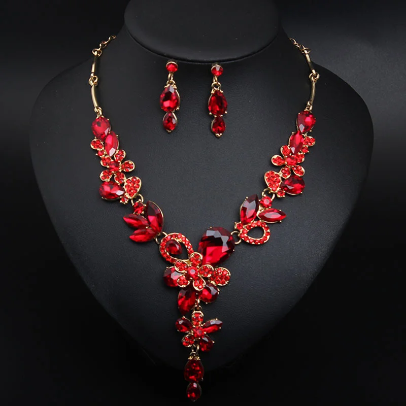 Crystal petal style necklace and earrings set. High-quality waterproof jewelry. Gift for your wife.