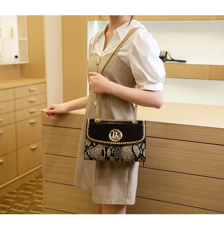 LK Manufacturer Direct Sale Fashion Versatile High-End Snake Print Glossy Leather Single Shoulder Crossbody Chain Bag