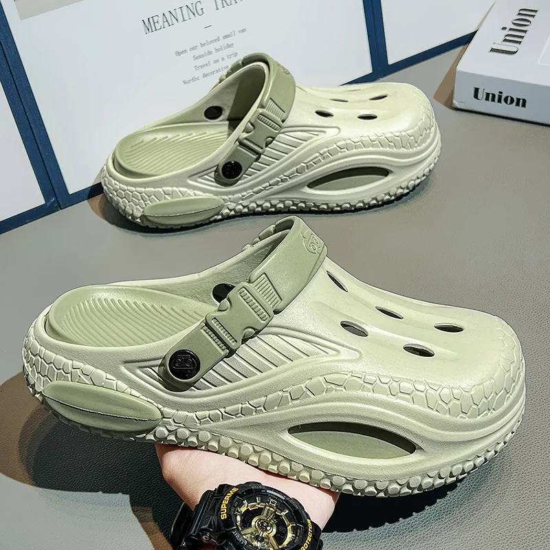 Summer breathable fashionable men's and women's slippers thick soled perforated shoes outdoor sports and leisure beach shoes 48