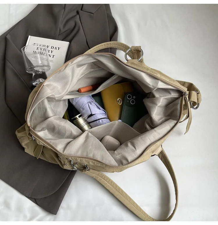 Commuter Bag Sli Autumn Trend Youth Fashionable Nylon Rivet Pure Color Bags Handbag Underarm Tote Bag Women's Large Shoulde Bag
