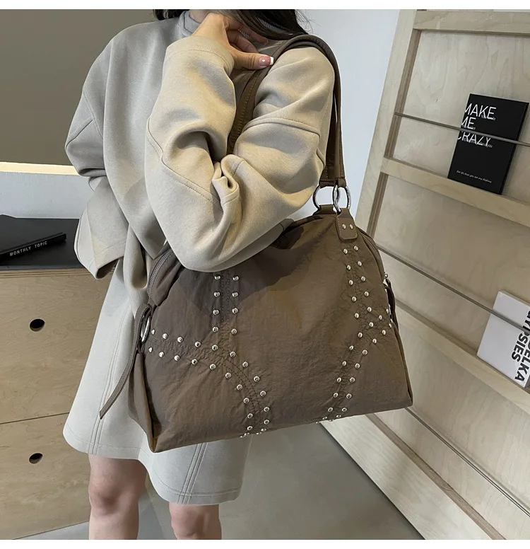 Commuter Bag Sli Autumn Trend Youth Fashionable Nylon Rivet Pure Color Bags Handbag Underarm Tote Bag Women's Large Shoulde Bag