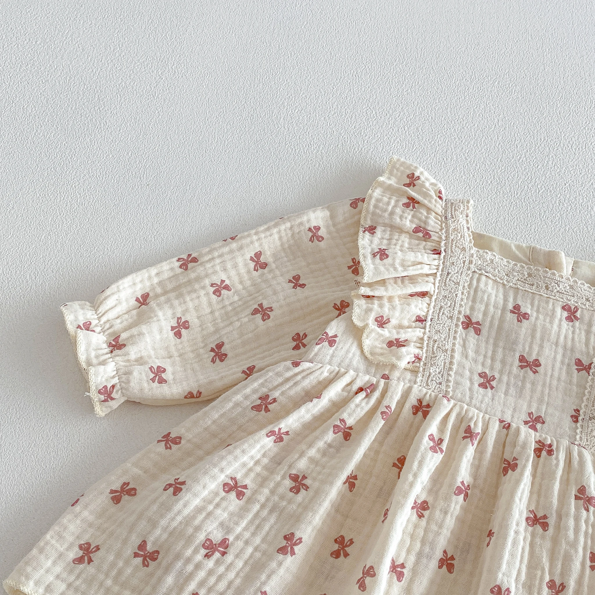 Baby Spring and Autumn Thin Diaper Cover Dress, Small Size for Girls, Princess Dress for One-Year-Old Babies