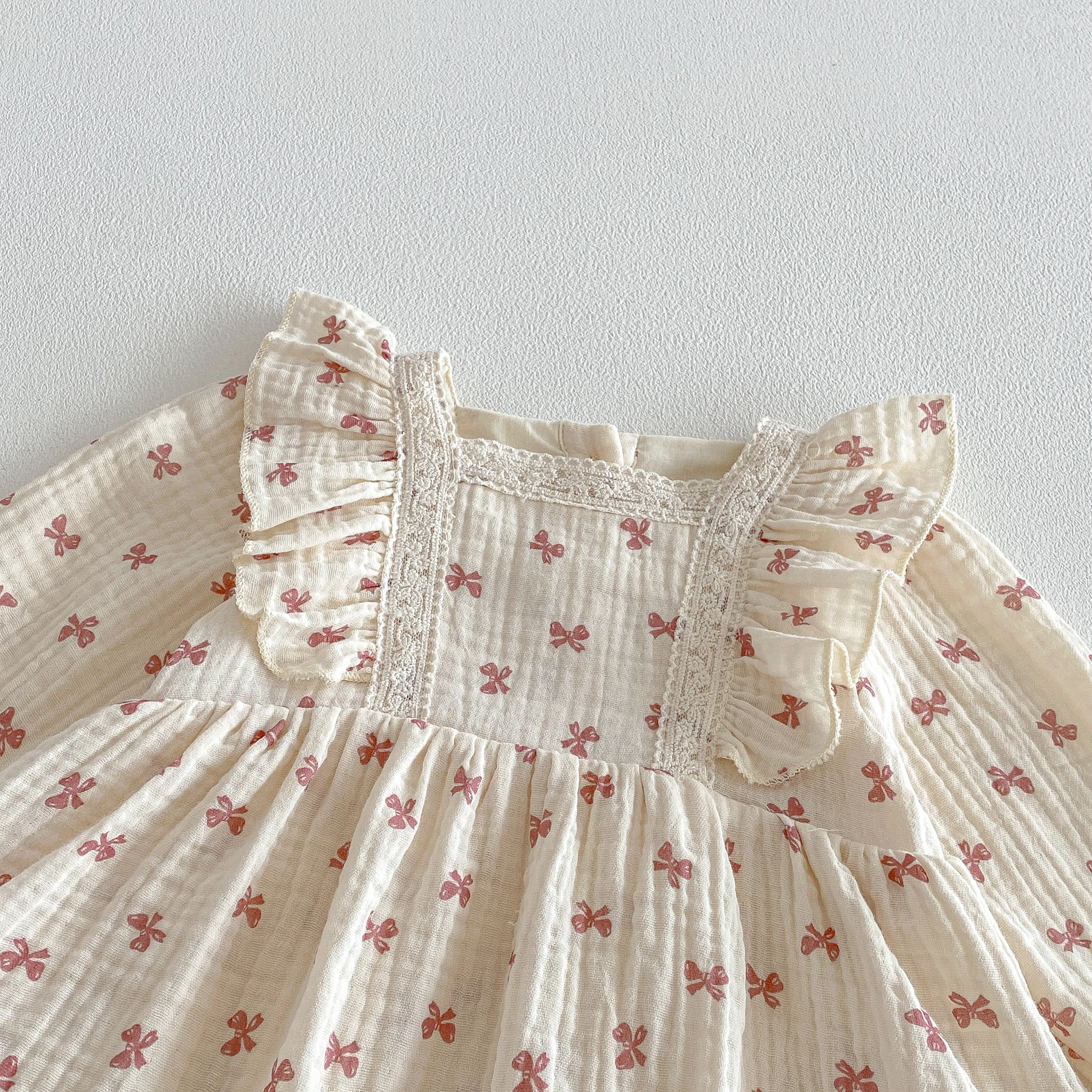 Baby Spring and Autumn Thin Diaper Cover Dress, Small Size for Girls, Princess Dress for One-Year-Old Babies