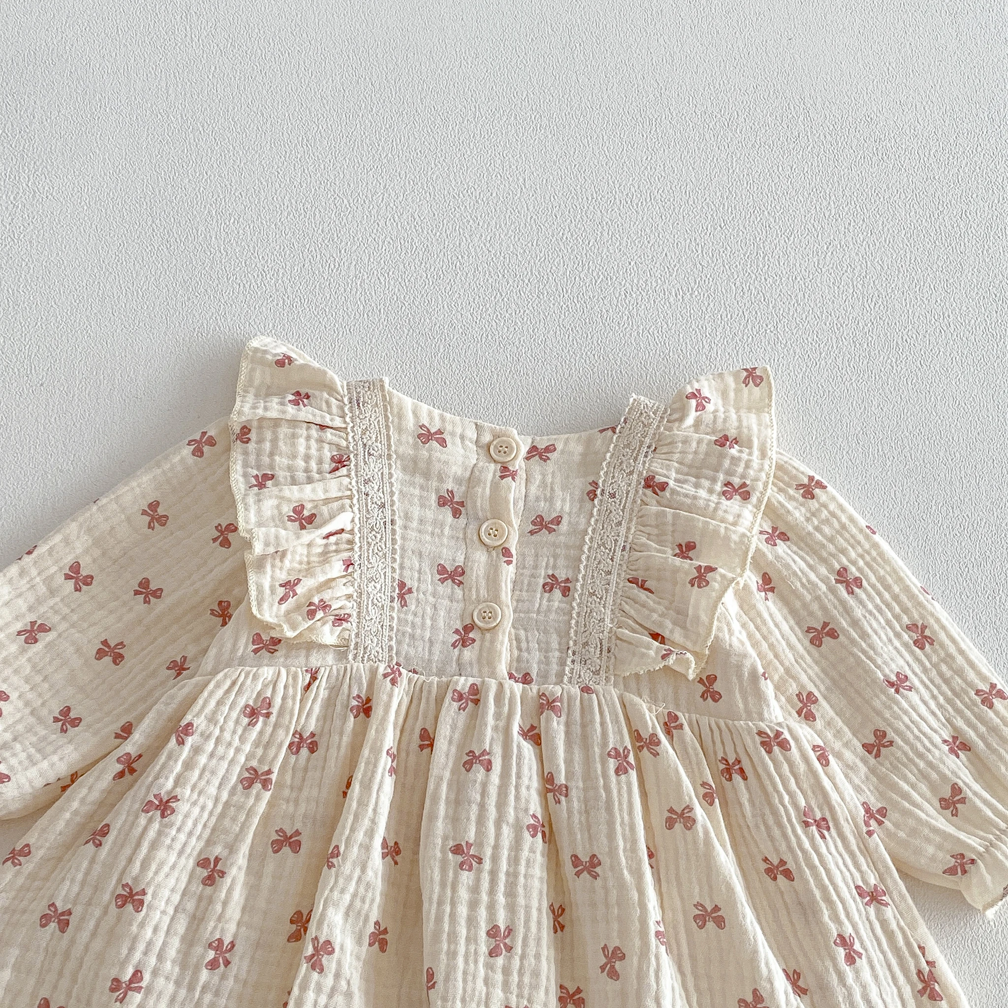 Baby Spring and Autumn Thin Diaper Cover Dress, Small Size for Girls, Princess Dress for One-Year-Old Babies