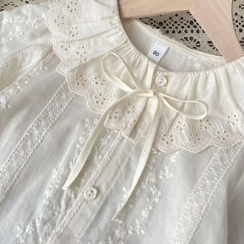 Spring Children Girls Blouses Cotton Floral Embroidery Infant Babys Girls Peter Pan Shirts Loose Round Collar Kids Girls Tops