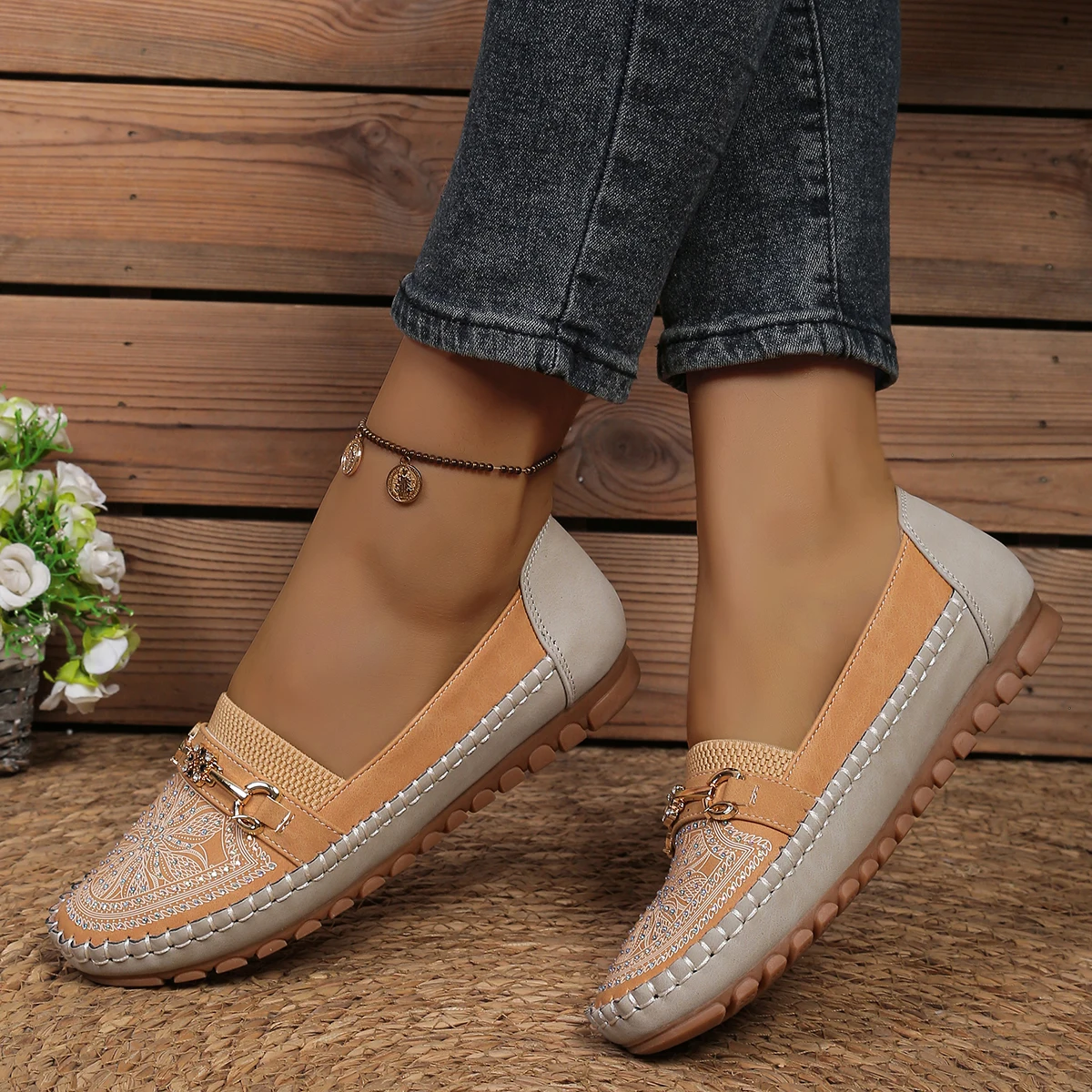 goreyodoly Women Slip On Loafers Wide Fit Comfortable Flats Lightweight Breathable Colorblock Shoes with Rhinestone Chain Detail