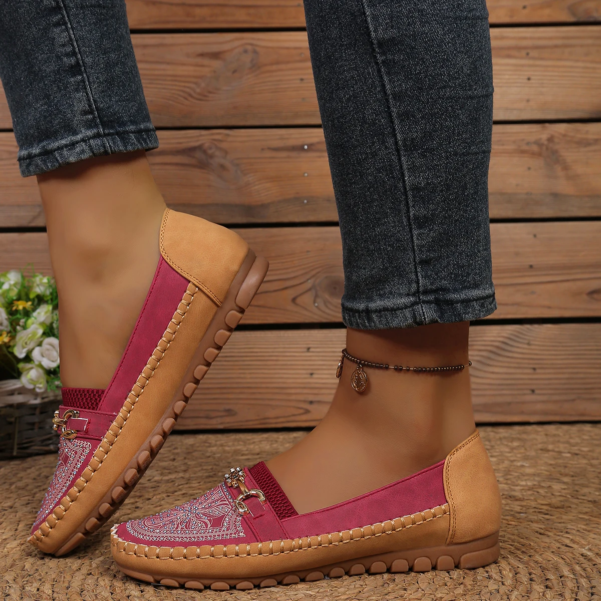 goreyodoly Women Slip On Loafers Wide Fit Comfortable Flats Lightweight Breathable Colorblock Shoes with Rhinestone Chain Detail