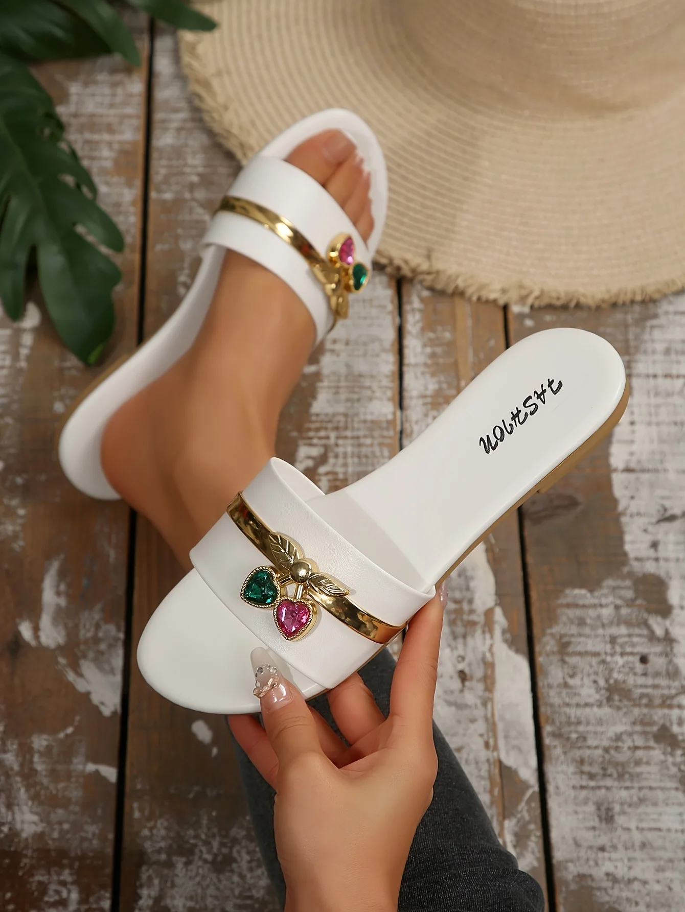 Women's Shoes New Fashion Slippers with Cherry Buckle, Versatile Solid Color Metal Decoration, Round-Toe Flat Sandals