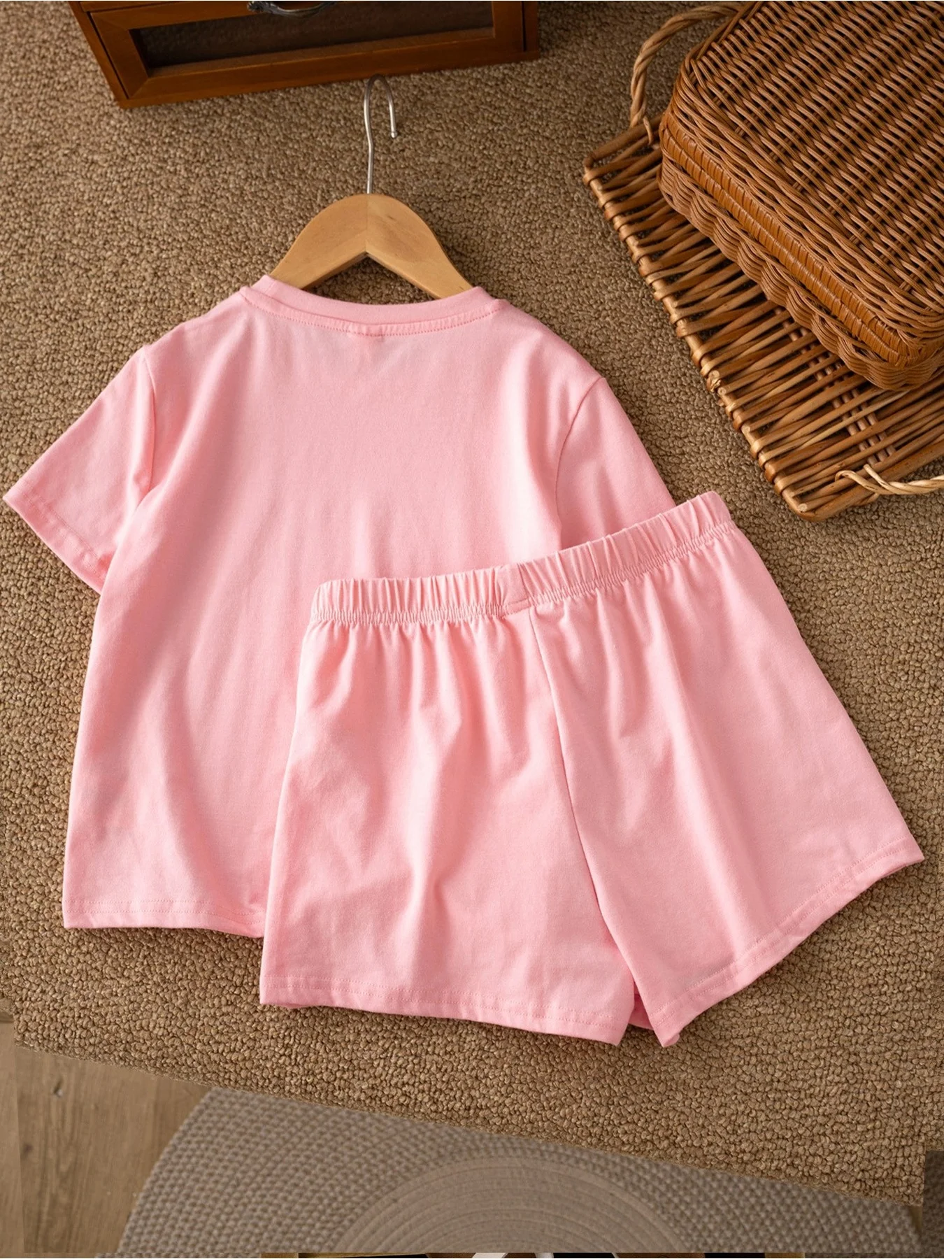 2026 Casual Children's Clothing Solid Color Printed Round Neck Short Sleeved Top + Solid Color Printed Wide Leg Shorts Pants Set