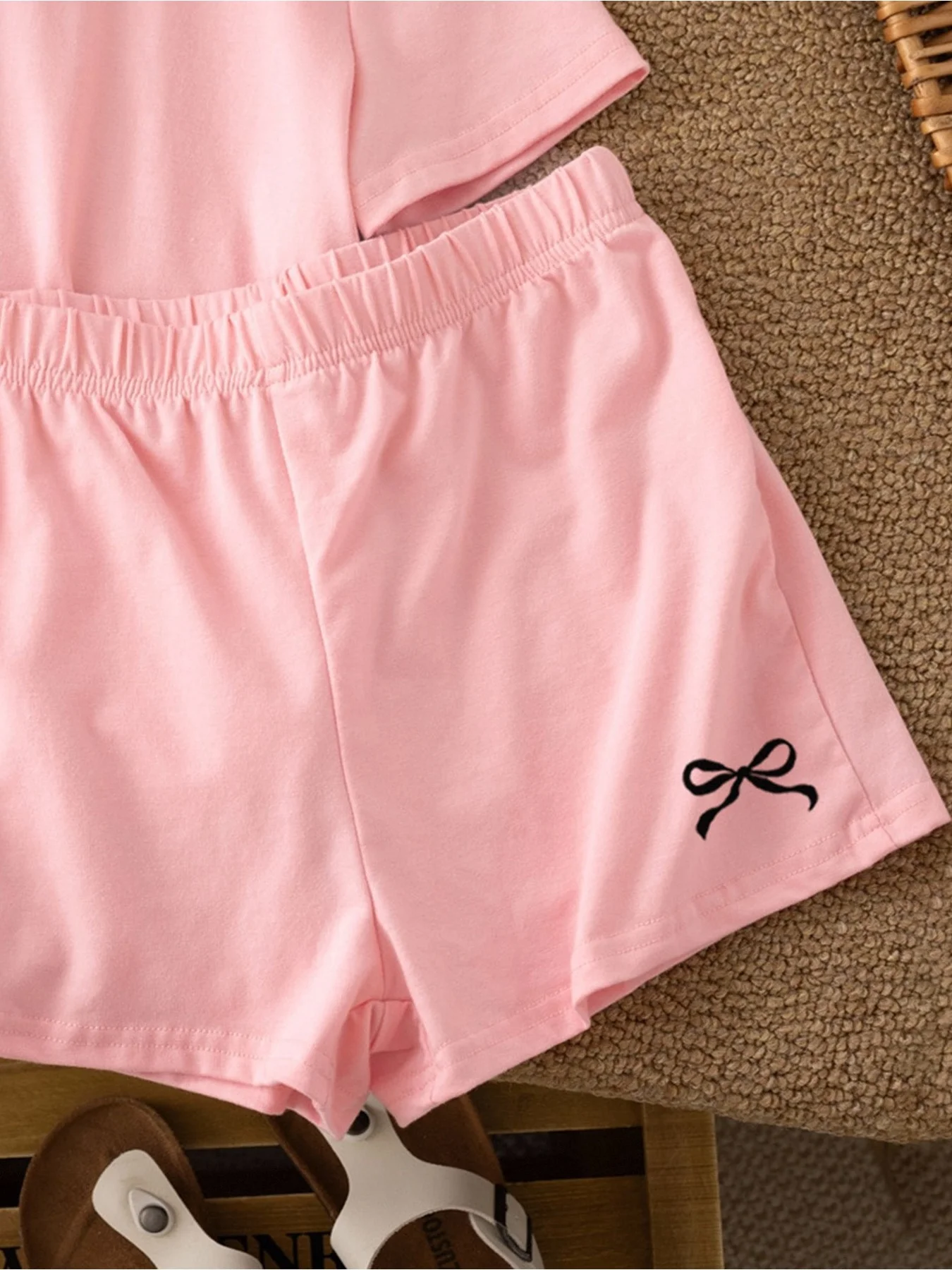 2026 Casual Children's Clothing Solid Color Printed Round Neck Short Sleeved Top + Solid Color Printed Wide Leg Shorts Pants Set
