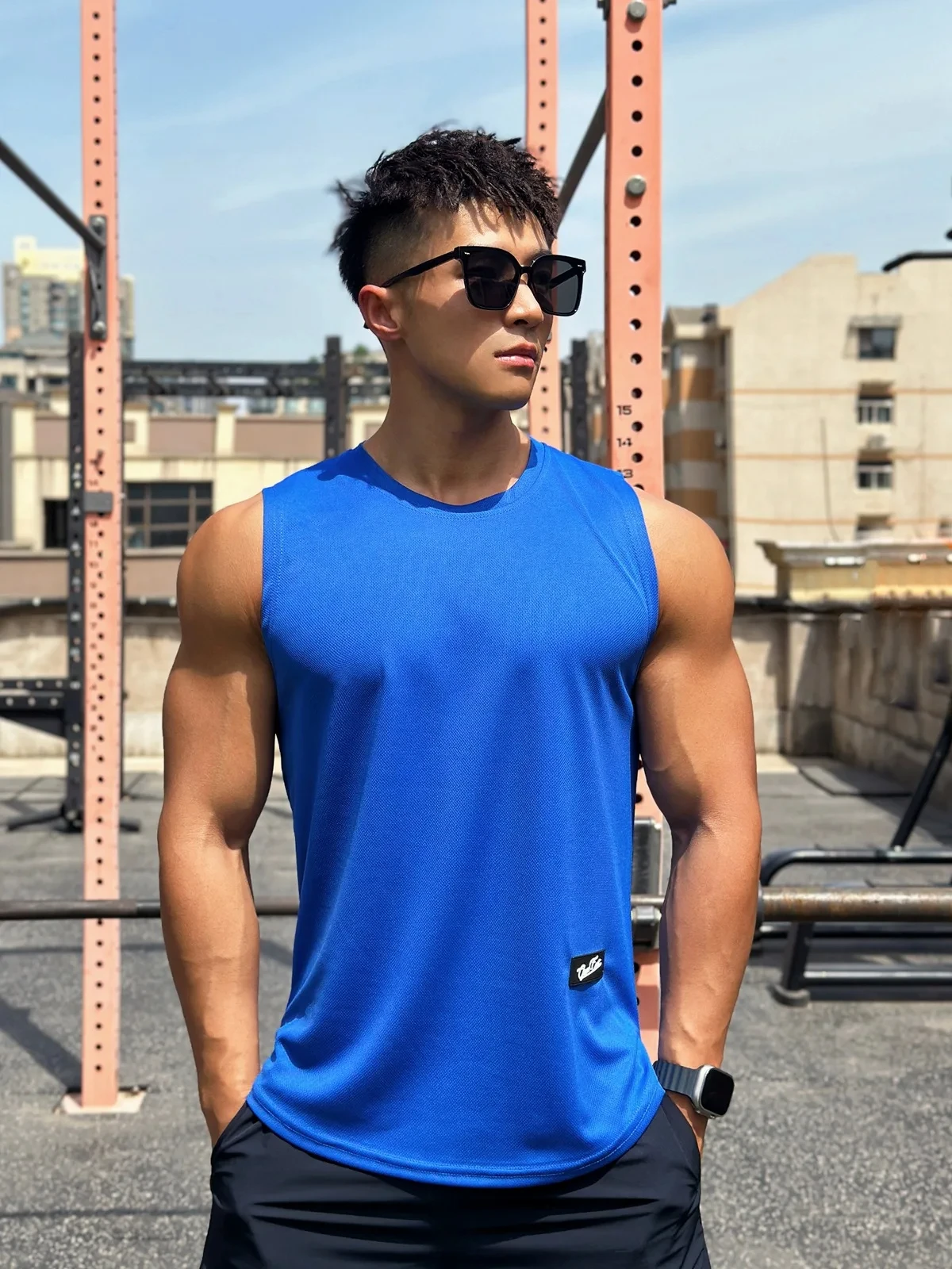 Vest 2026 Trend Men's Sleeveless Breathable Quick-drying Pullover Solid Color Crewneck Mesh Sports Fitness Vest Summer New