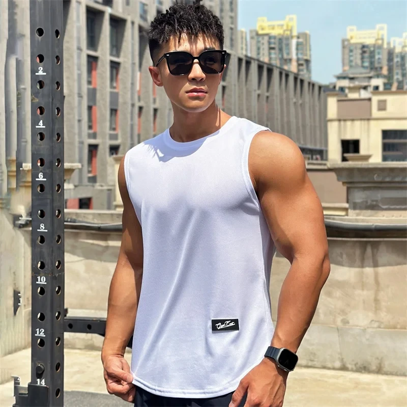 Vest 2026 Trend Men's Sleeveless Breathable Quick-drying Pullover Solid Color Crewneck Mesh Sports Fitness Vest Summer New