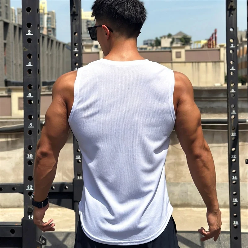 Vest 2026 Trend Men's Sleeveless Breathable Quick-drying Pullover Solid Color Crewneck Mesh Sports Fitness Vest Summer New