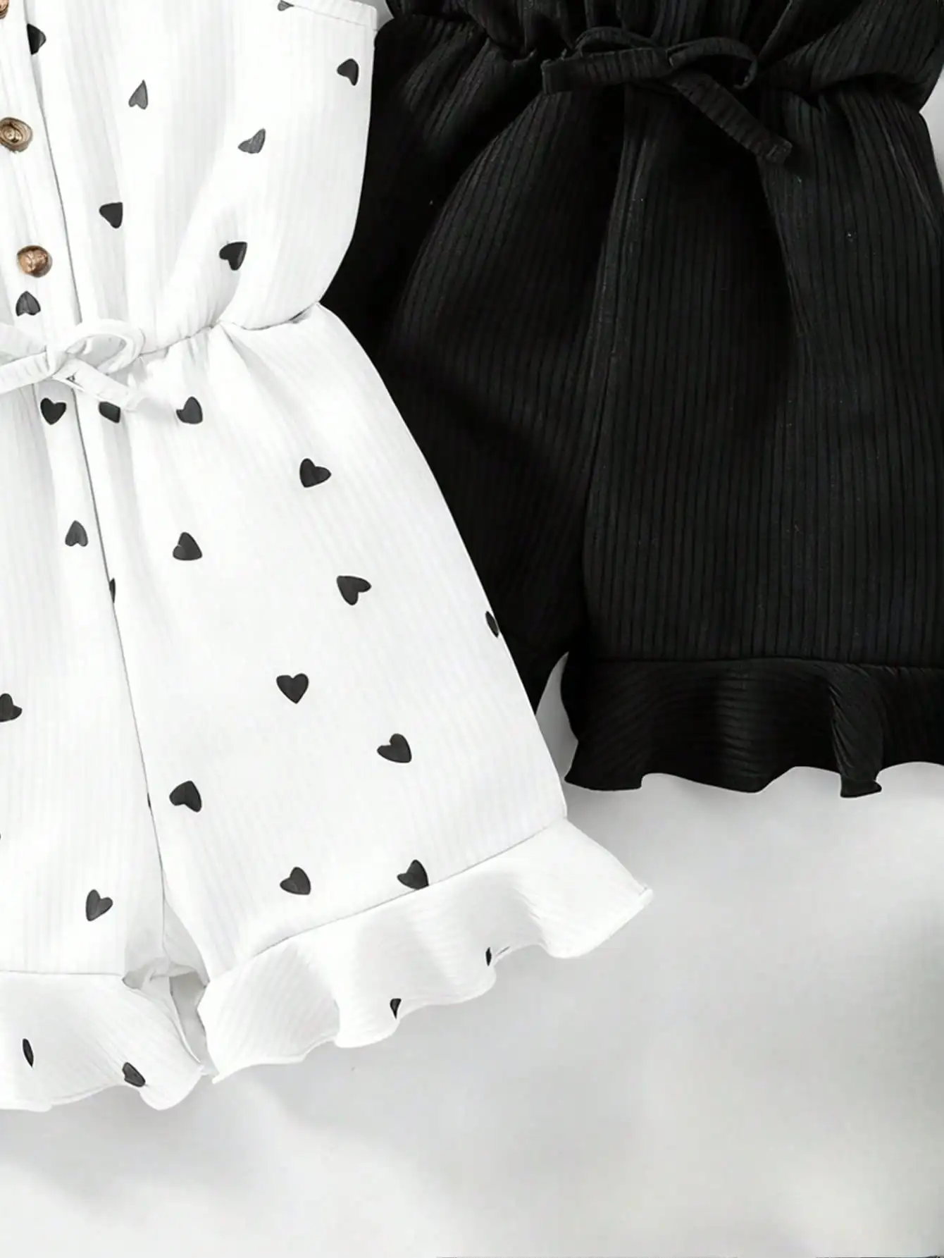 2pcs, 2026 girls' casual summer button up heart-shaped camisole jumpsuit, 2pcs in two colors. Suitable for outdoor travel