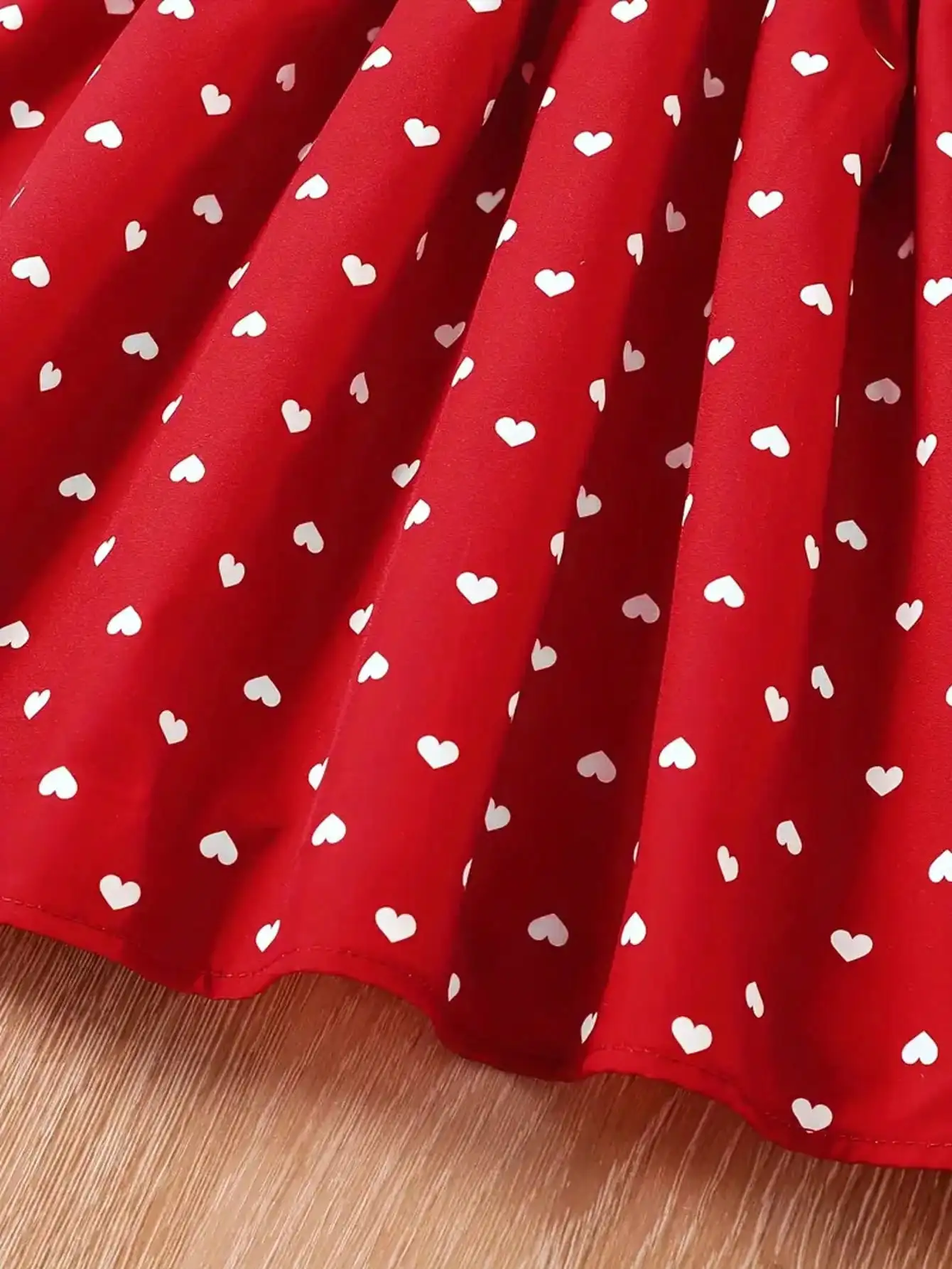 2026 Girls' Summer Fashion Dress, Casual Love Pattern, Breathable Sleeveless Square Neck (No Accessories)