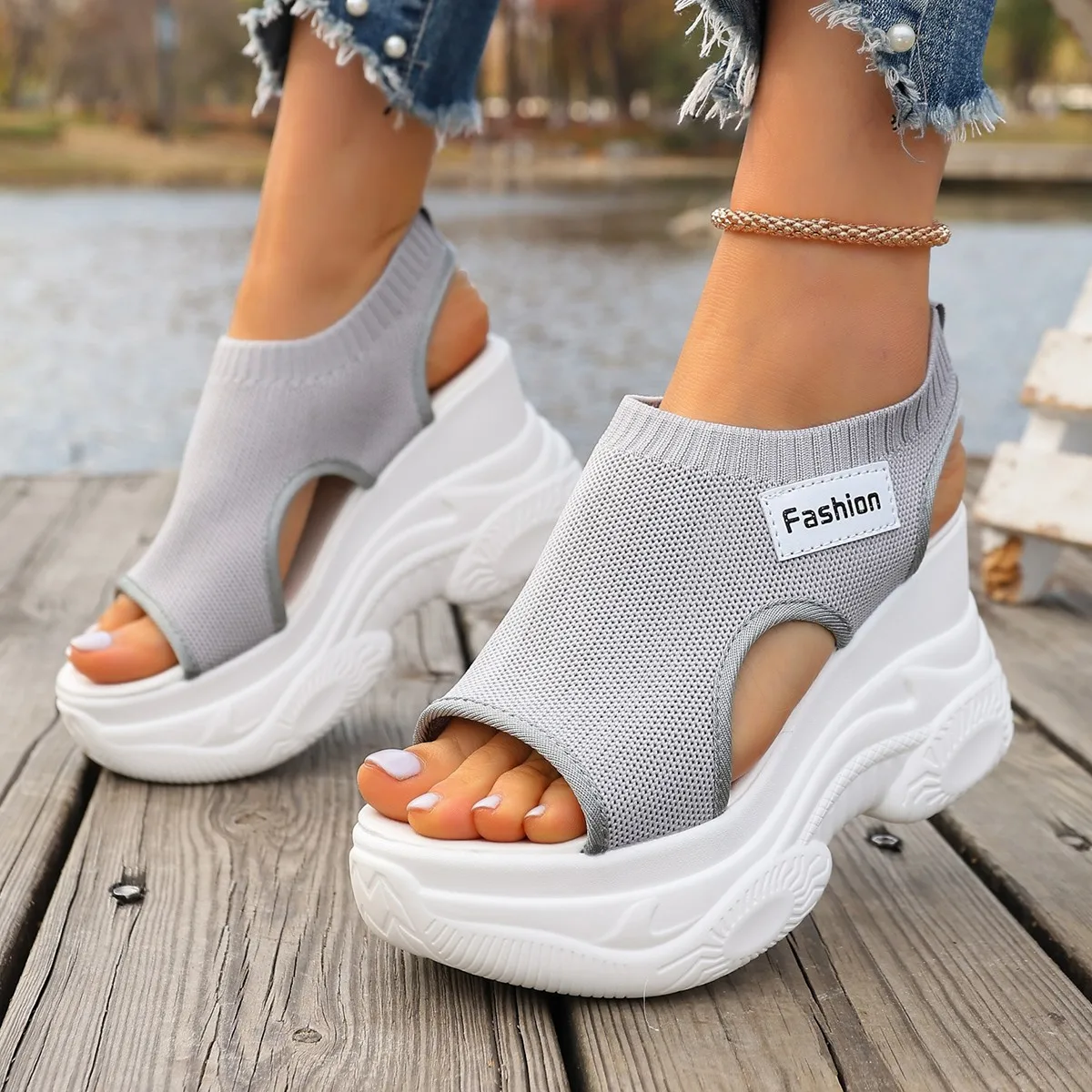 Summer Elegant and Sexy Wedge Thick Soled Sandals Fashionable Best Selling New Comfortable Plus Size Beach Women's Shoes