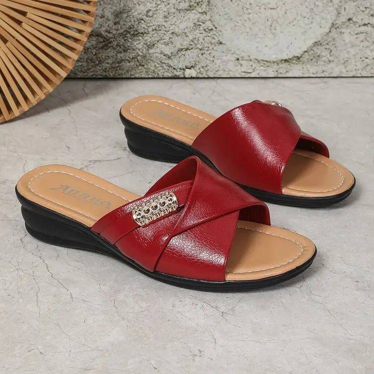 Summer Round Headed Sexy and Elegant Party Slippers Fashionable Hot Selling New Plus Size Women's Outdoor Beach Slippers