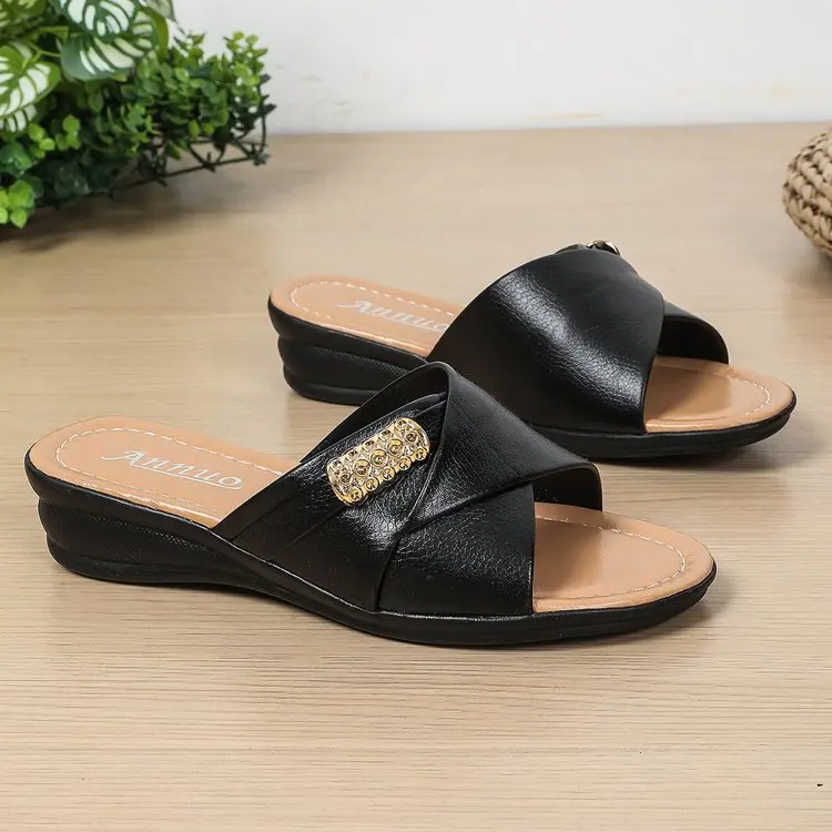 Summer Round Headed Sexy and Elegant Party Slippers Fashionable Hot Selling New Plus Size Women's Outdoor Beach Slippers