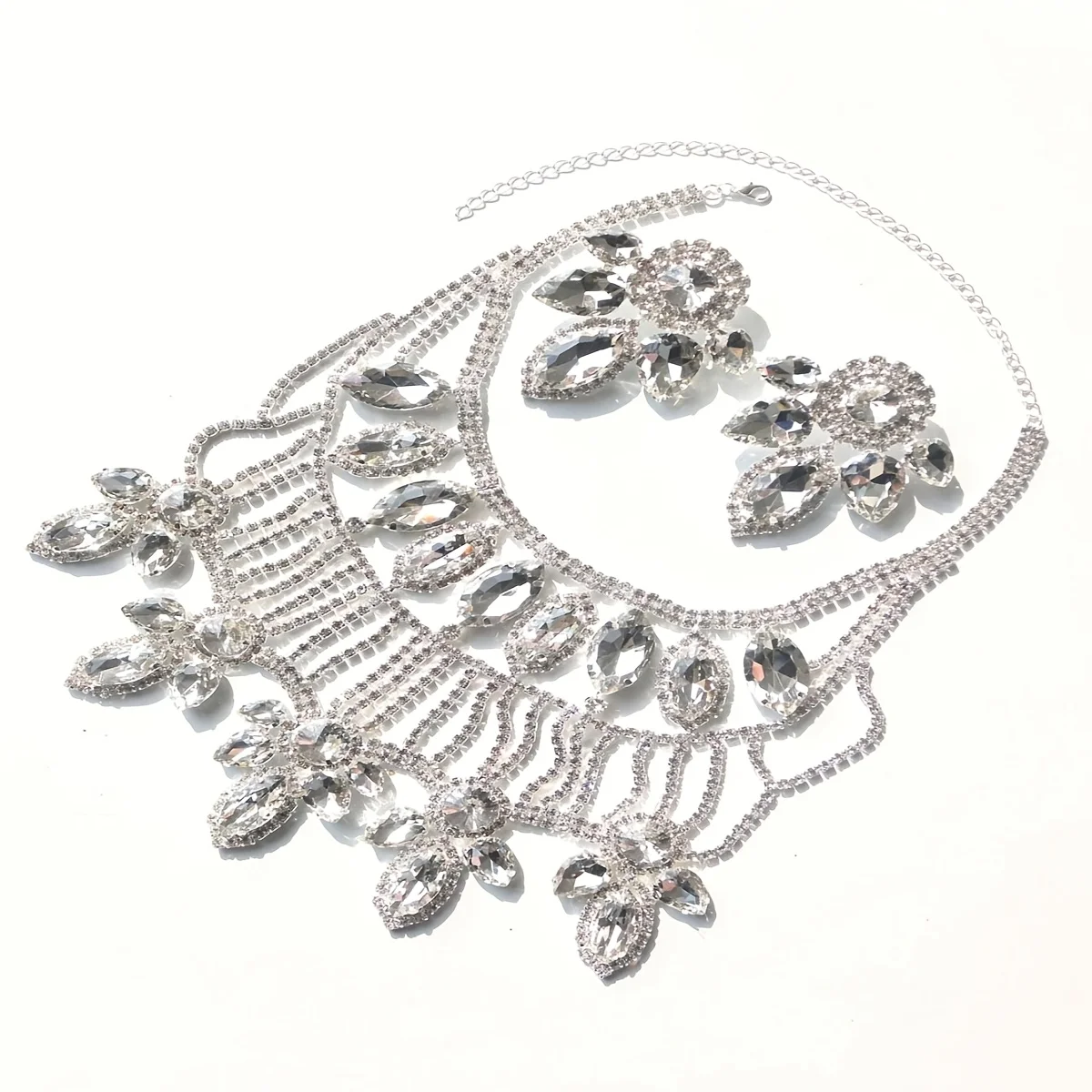 Luxurious and Exaggerated Rhinestone Necklace and Earring Set, Fashionable Evening Gown Accessories