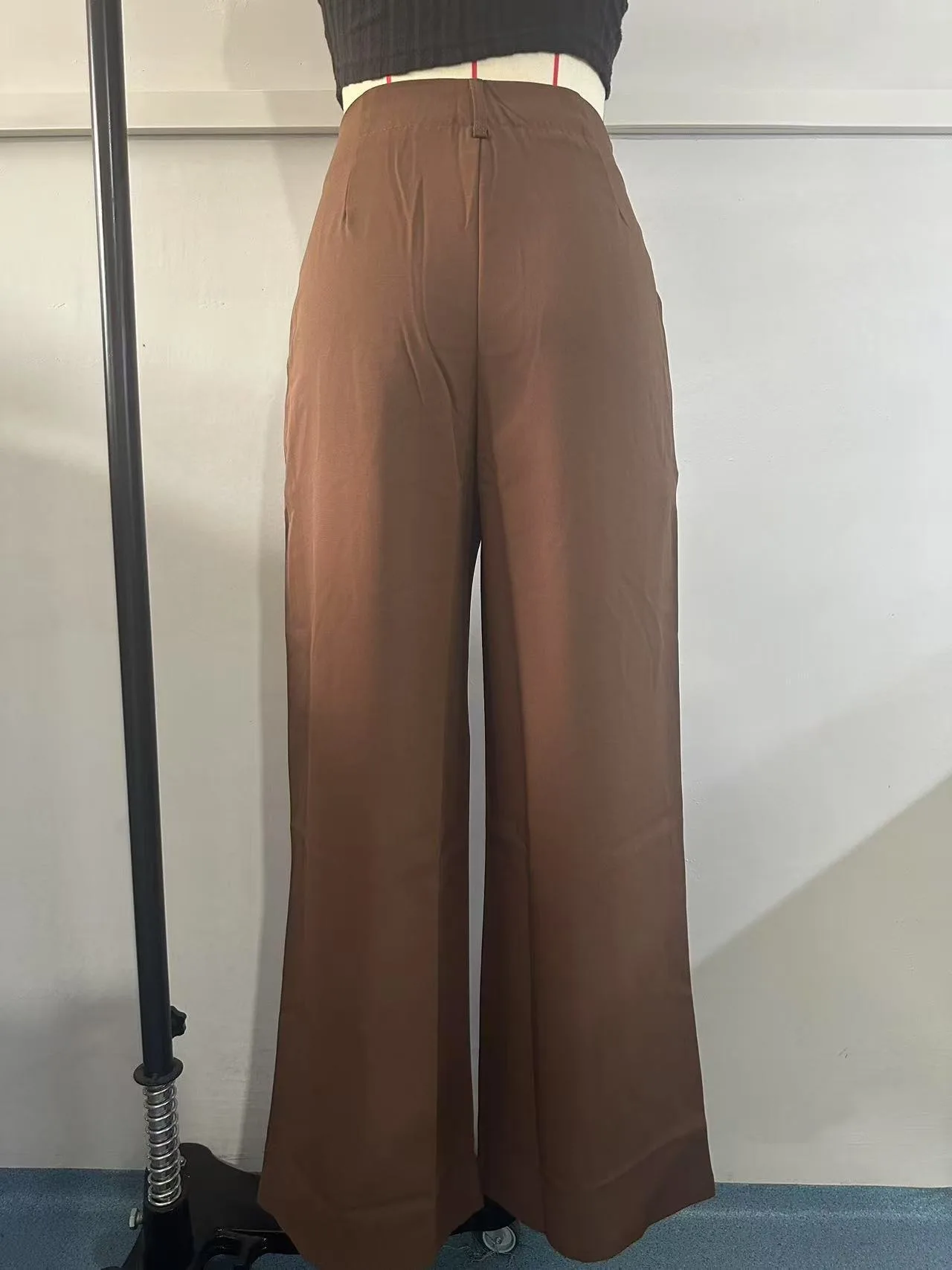 Women High Waist Straight Leg Trousers Slim Fit Solid-coloured Pleated Suit Trousers with Pockets Office Classic Casual Pants