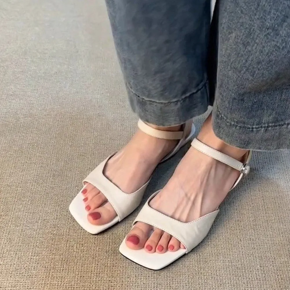 French Vintage Simple Roman Sandals Women's Low Heel Hollow out Slip-On Shoes round Toe Rubber Sole Comfortable Fashionable