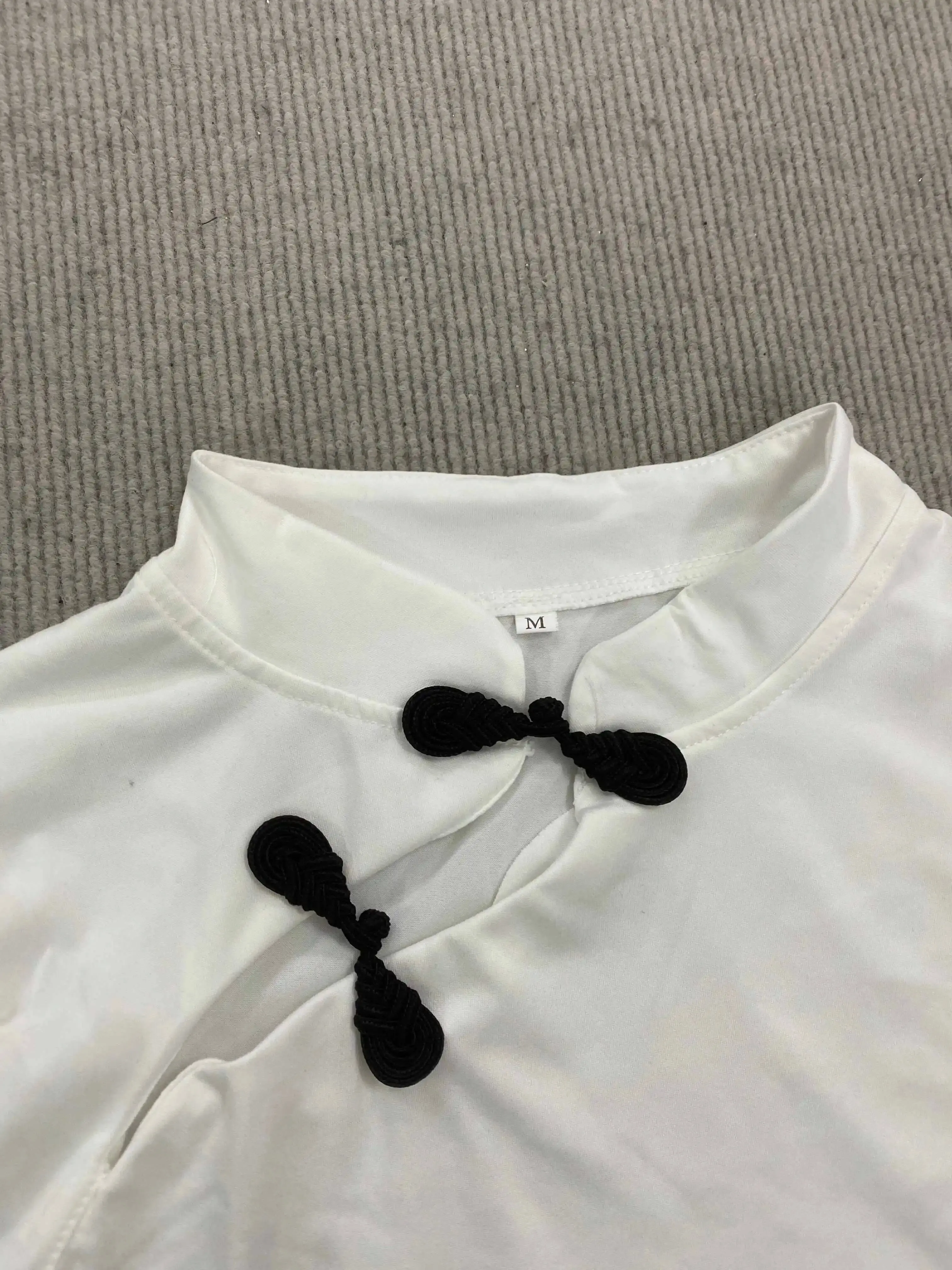 Casual Retro New Chinese Style Niche Design Buckle T-shirt Fashionable Spicy Girl Slim Cheongsam Collar Short Sleeved Women Tops