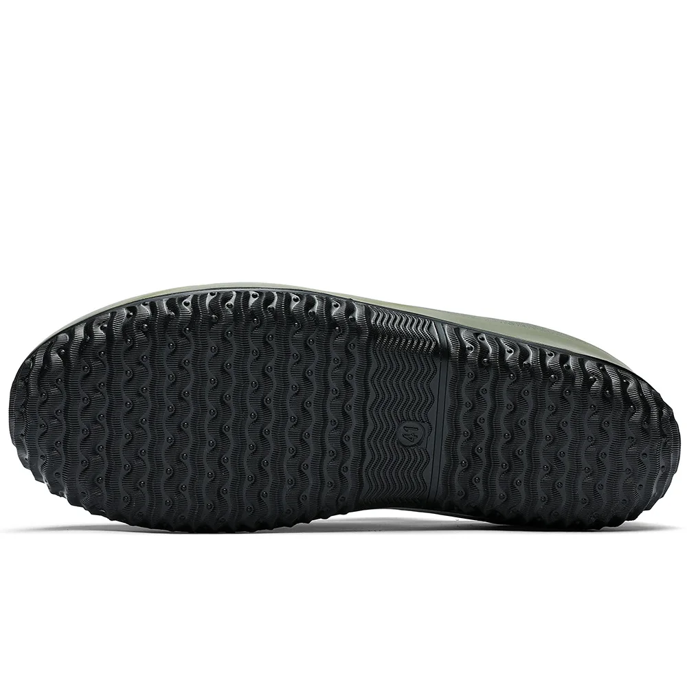 Men Chef Shoes Non Slip Work Sneakers Breathable Slip on Unisex Clogs Women Casual Walking Rain Shoes Plus Size 2024