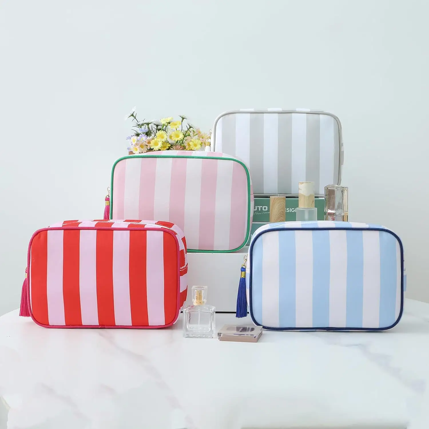Large Striped Portable Cosmetic Bag For Women Tassel Zipper Makeup Bag Large Capacity Pouch Bags Casual Tote with Zipper Closure