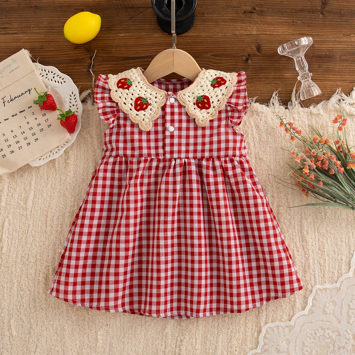 Baby Girl Dresses Summer Cotton Checkered Strawberry Pattern Girls Dresses Sweet Sleeveless Beach Baby Clothing