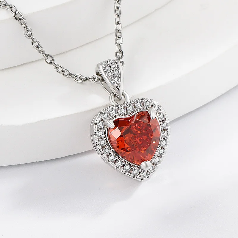 925 Sterling Silver Fashion Light Luxury Ice Flower Cut Love Crystal Zircon Necklace Birthday Party Anniversary Gift