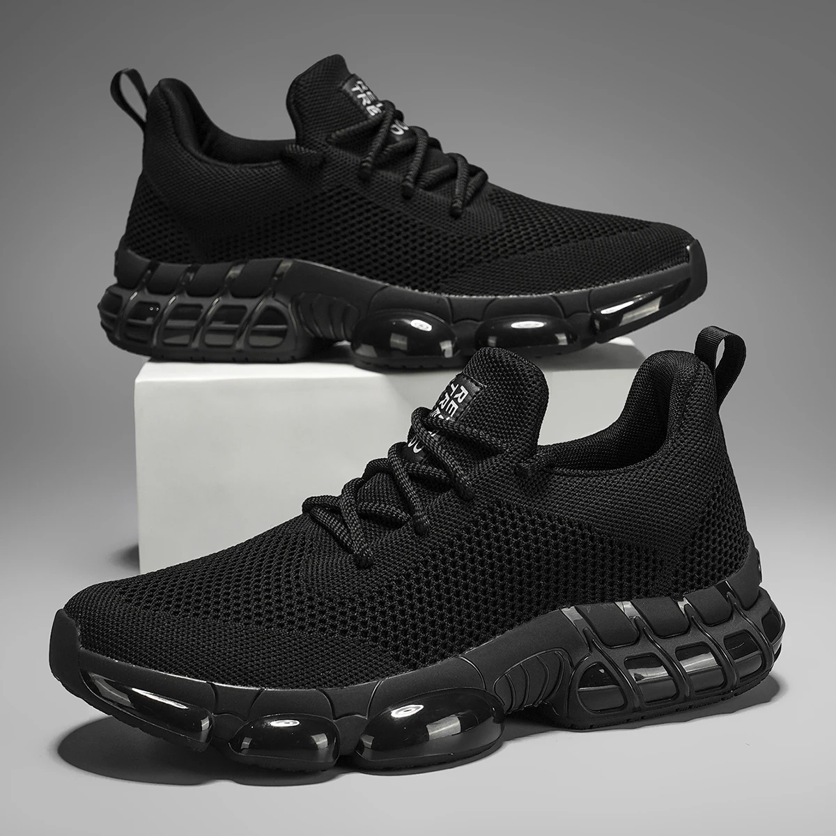 Men's Large Size Sports Shoes Outdoor Hiking Running Comfortable Casual Versatile Fashionable Training Shoes for Couples